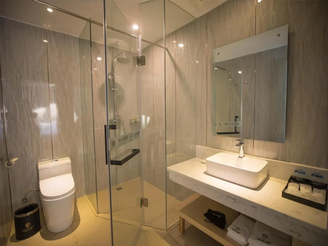 Bihai Jinsha Hotel Sanya